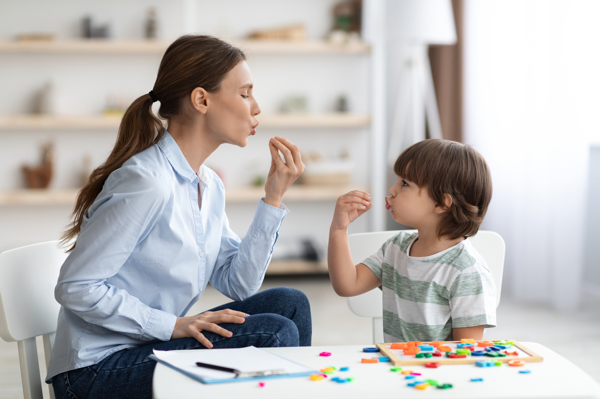 how to teach children with autism